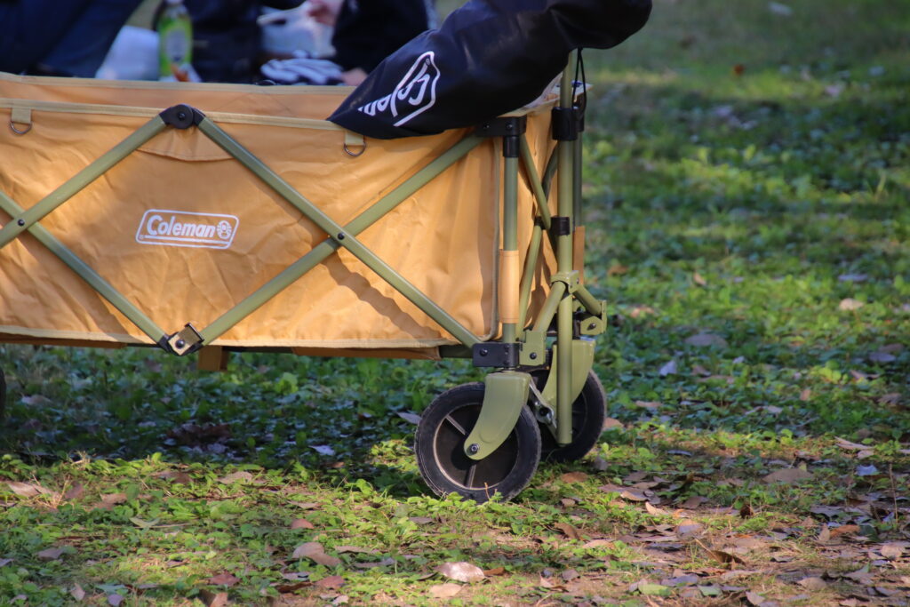 趣味のキャンプを楽しむイメージ